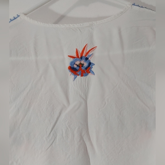 Solitaire brand top. Size Large - Picture 5 of 5